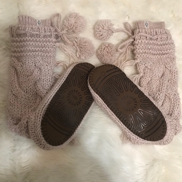 UGG Slipper Socks Size 7 - Picture 2 of 8